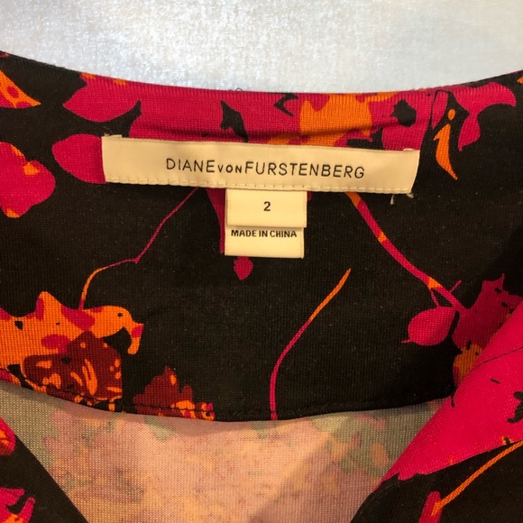 DVF Silk Dress - Picture 4 of 6